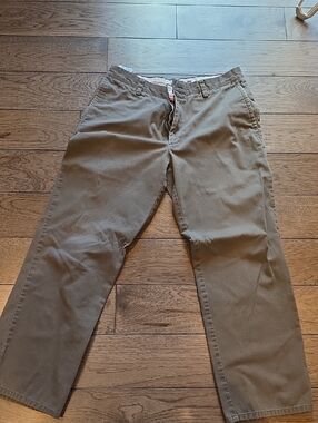 Dockers Men's Pants in Olive/brown